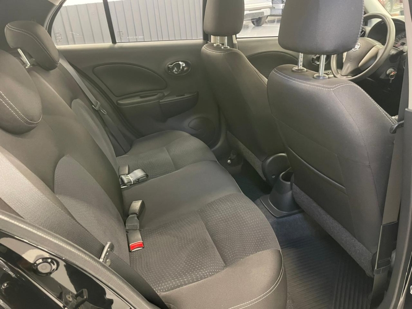 nissan march 1.6 sl 16v flexstart 4p xtronic flex automatico 201714