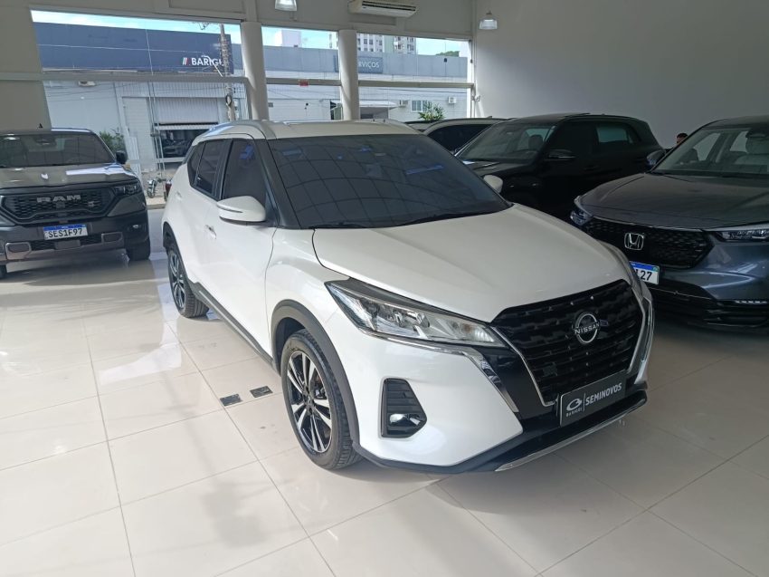 nissan kicks advance cvt 20231