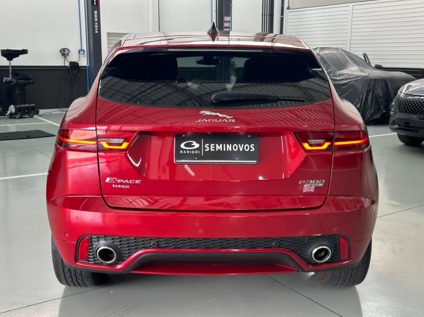 jaguar e-pace 2.0 16v p300 gasolina r-dynamic se awd automatico 4p 20204