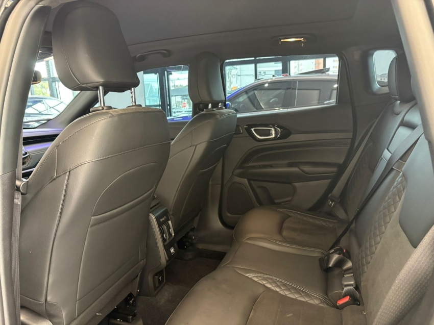 jeep compass 2.0 hurricane 4 turbo gasolina blackhawk at9 5p automatico 202611