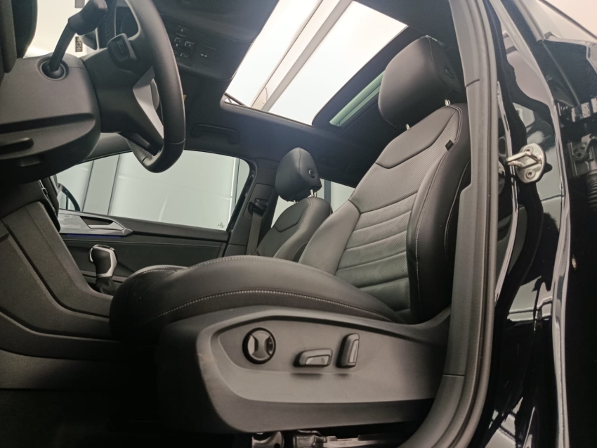 volkswagen taos 1.4 250 tsi total flex comfortline automatico 4p 202413