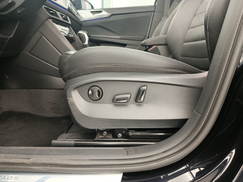 volkswagen taos 1.4 250 tsi total flex comfortline automatico 4p 202414