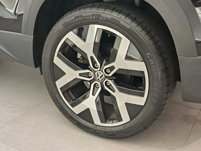 volkswagen taos 1.4 250 tsi total flex comfortline automatico 4p 202418