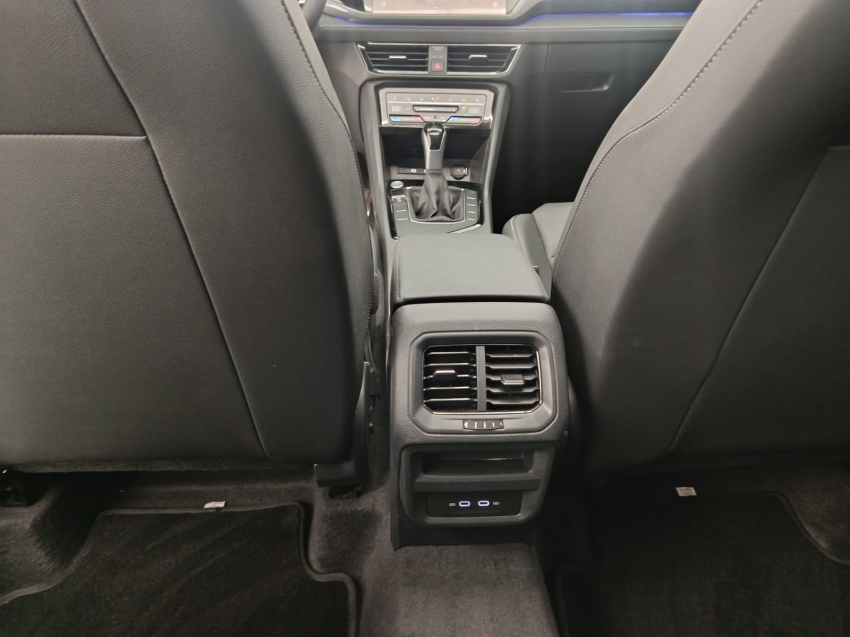 volkswagen taos 1.4 250 tsi total flex comfortline automatico 4p 202410