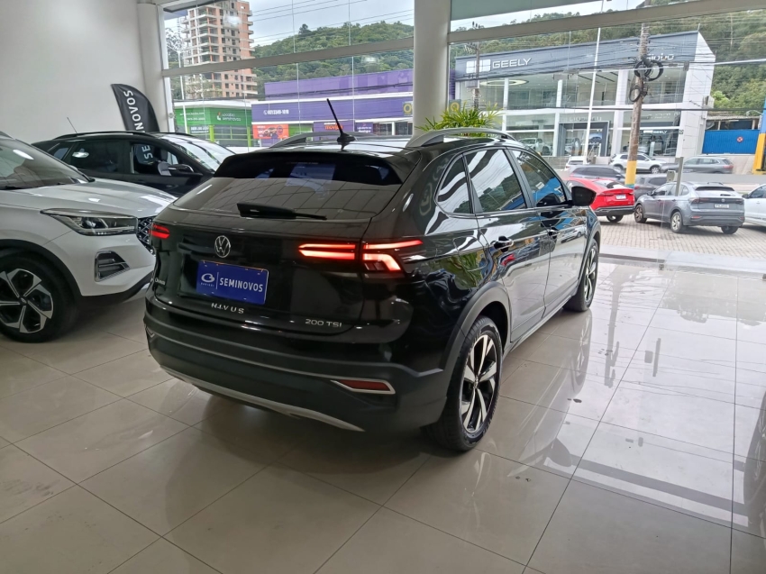 volkswagen nivus 1.0 200 tsi total flex highline automatico 4p 20243