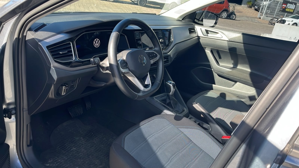 volkswagen nivus 1.0 200 tsi total flex comfortline automatico 4p 20239