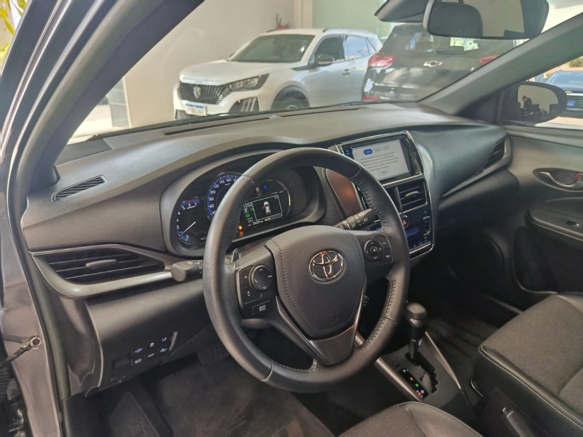 toyota yaris 1.5 16v flex sedan xs connect multidrive 4p automatico 20238
