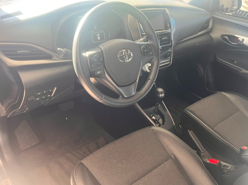 toyota yaris 1.5 16v flex sedan xs connect multidrive 4p automatico 20232