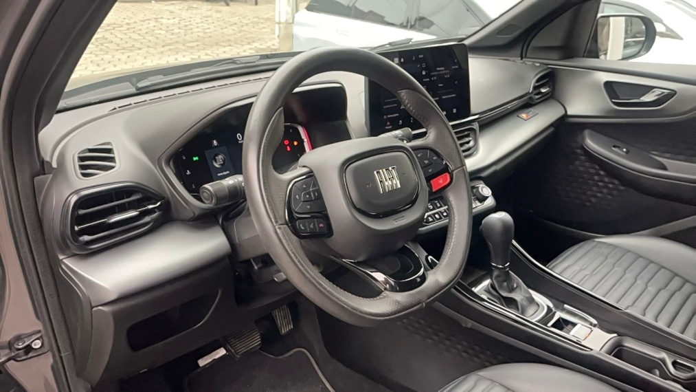 fiat fastback 1.3 turbo 270 flex limited edition at6 4p automatico 202313