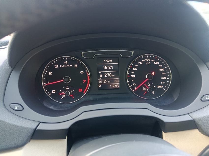 audi rs q3 2.5 gasolina 20186