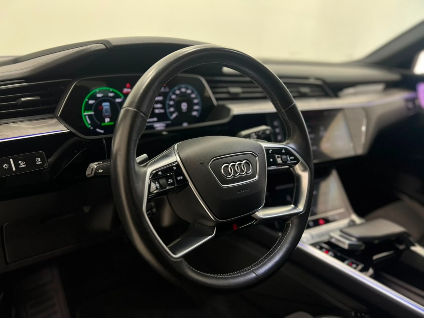audi e-tron eletrico automatico 202017