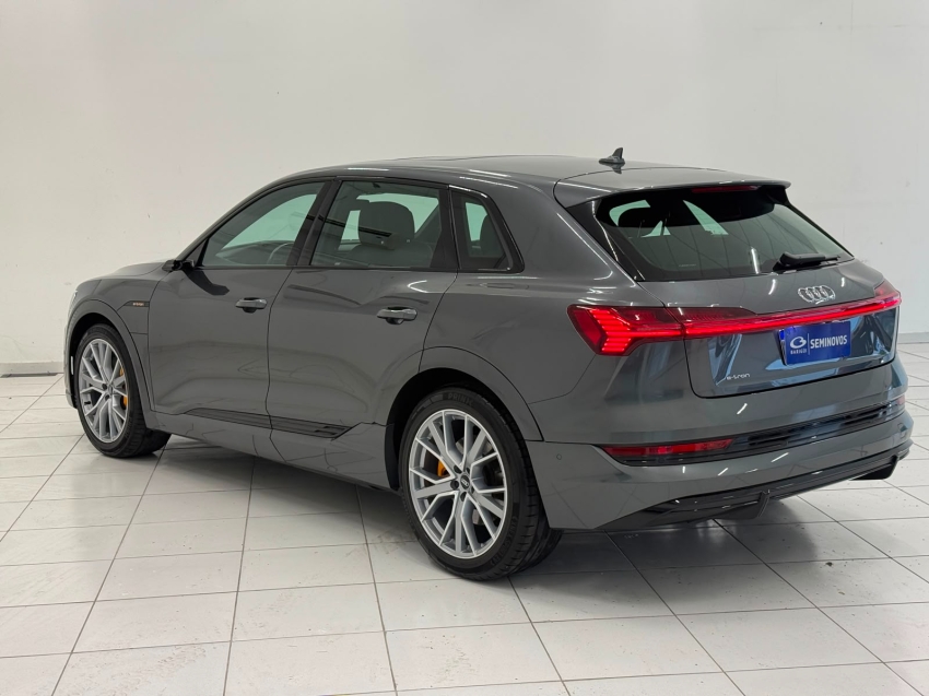 audi e-tron eletrico automatico 20206
