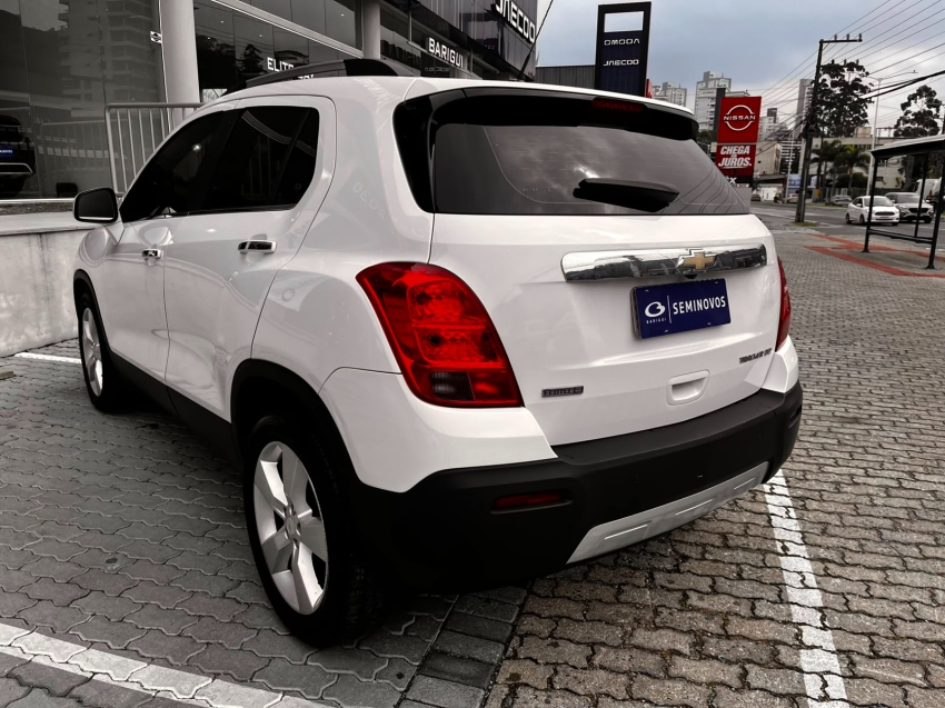 chevrolet tracker 1.8 mpfi ltz 4x2 16v flex 4p automatico 20145