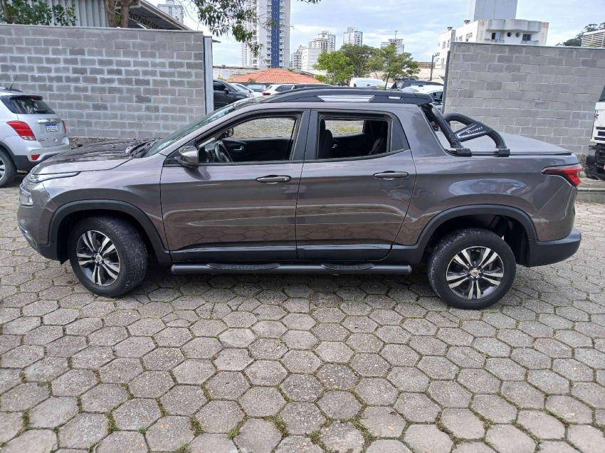 fiat toro 1.3 turbo 270 flex freedom at6 4p automatico 20227