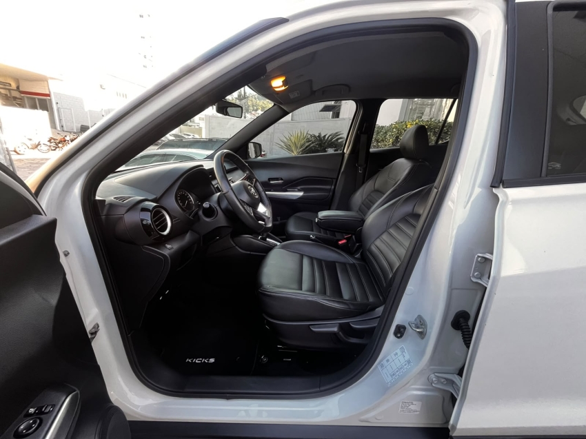 nissan kicks 1.6 16v flexstart sl 4p xtronic flex automatico 202010