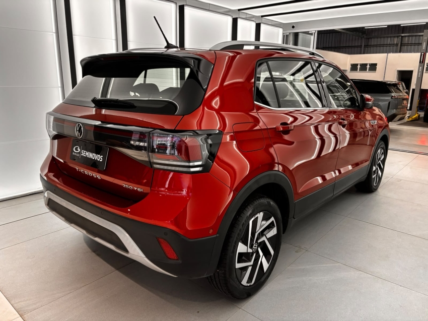 Volkswagen T-Cross 1.4 Flex Automatico 2025 6