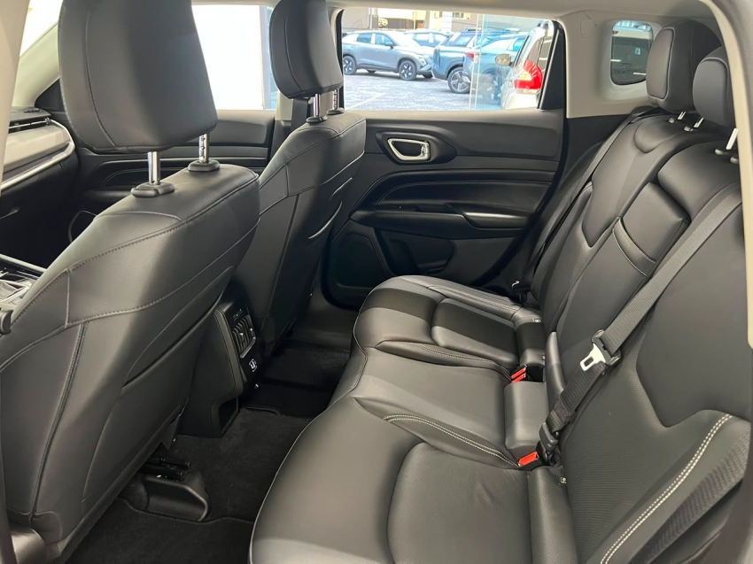 jeep compass 1.3 t270 turbo flex longitude at6 4p automatico 202614