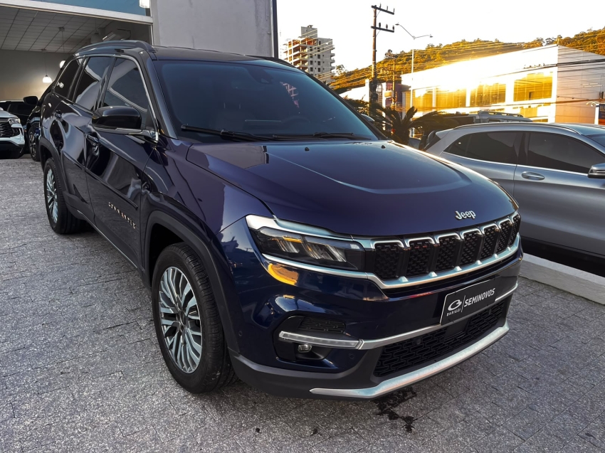 Jeep Commander 1.3 T270 Turbo Flex Limited At6 4P Automatico 2023 3