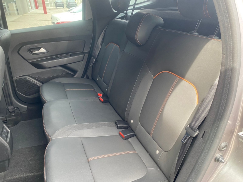 renault duster 1.3 tce flex iconic plus x-tronic 4p automatico 2025