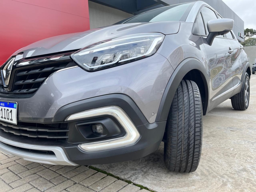 renault captur 1.3 tce flex iconic x-tronic 4p automatico 2022