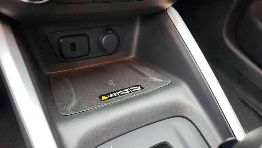 chevrolet onix 1.0 turbo flex plus premier automatico 4p 2025