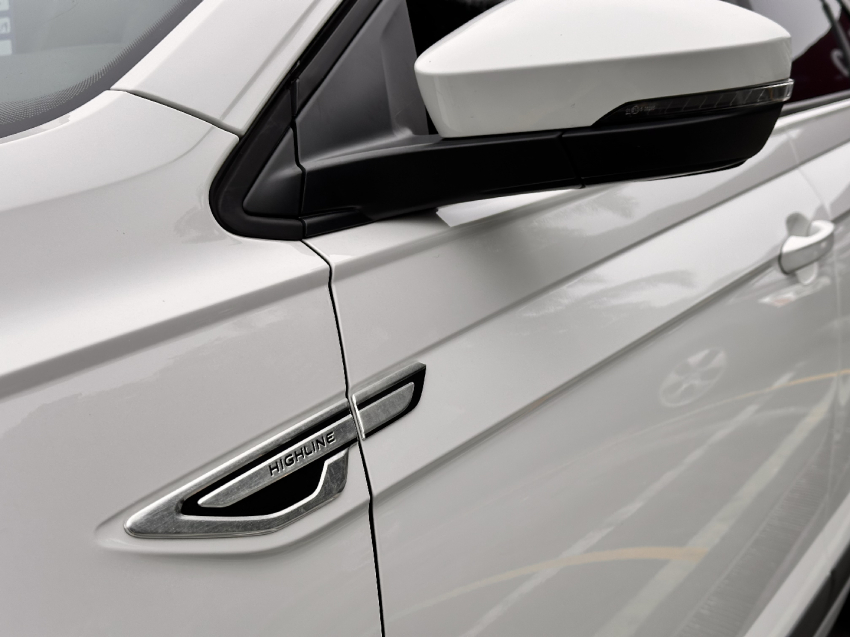 volkswagen nivus 1.0 200 tsi total flex highline automatico 4p 2021