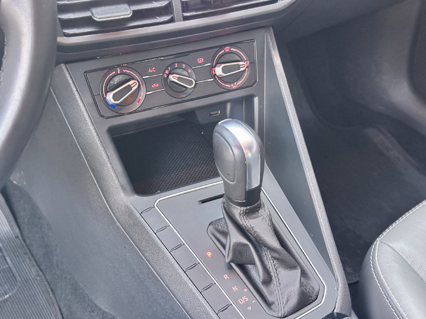 volkswagen nivus 1.0 200 tsi total flex comfortline automatico 4p 2021