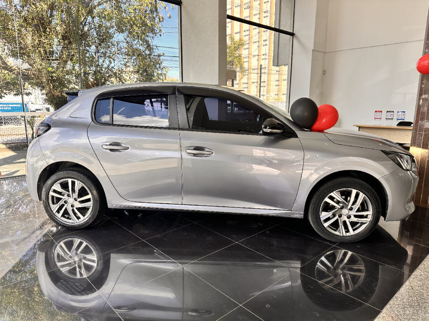 peugeot 208 1.6 16v flex griffe at6 4p automatico 2023