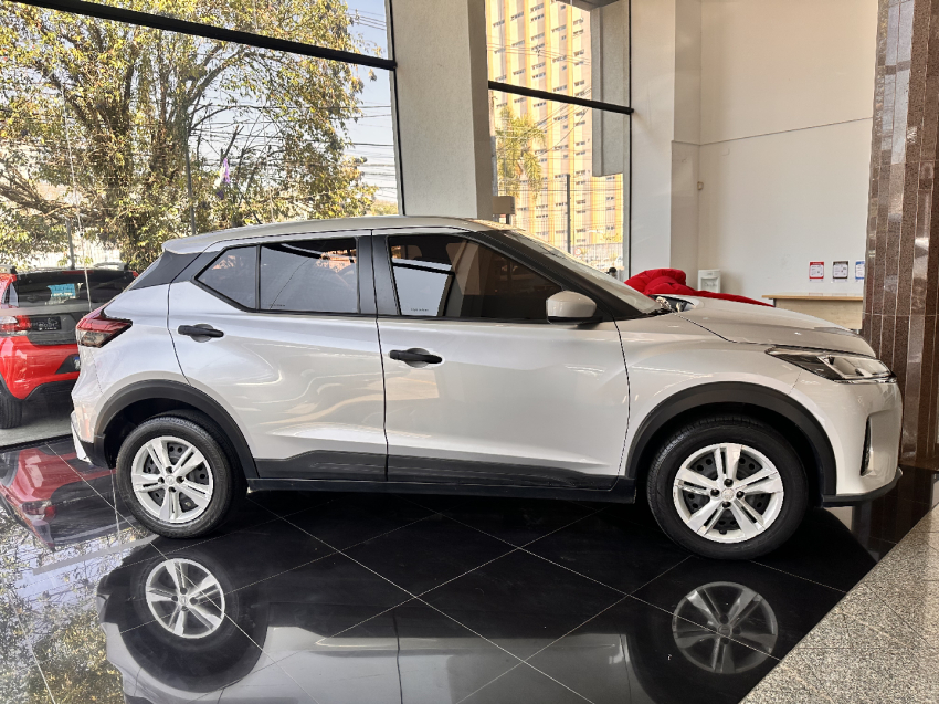 nissan kicks 1.6 16v flexstart active xtronic flex 4p automatico 2023