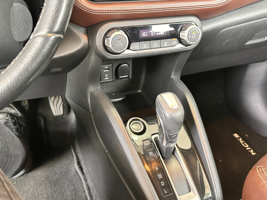 nissan kicks 1.6 16v flexstart sl 4p xtronic flex automatico 2018