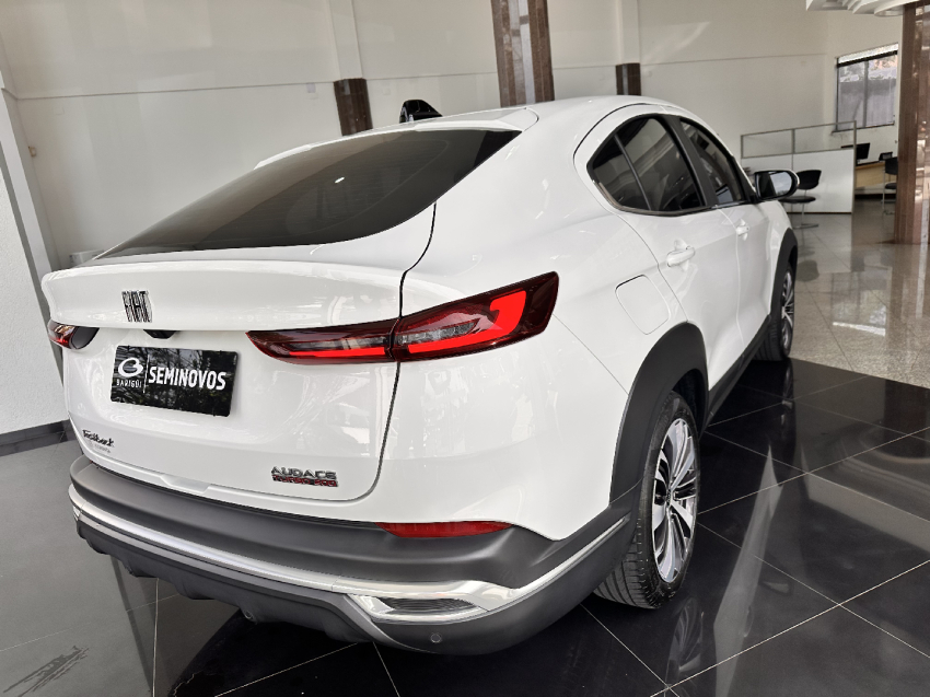 fiat fastback 1.0 turbo 200 flex audace cvt 4p automatico 2023