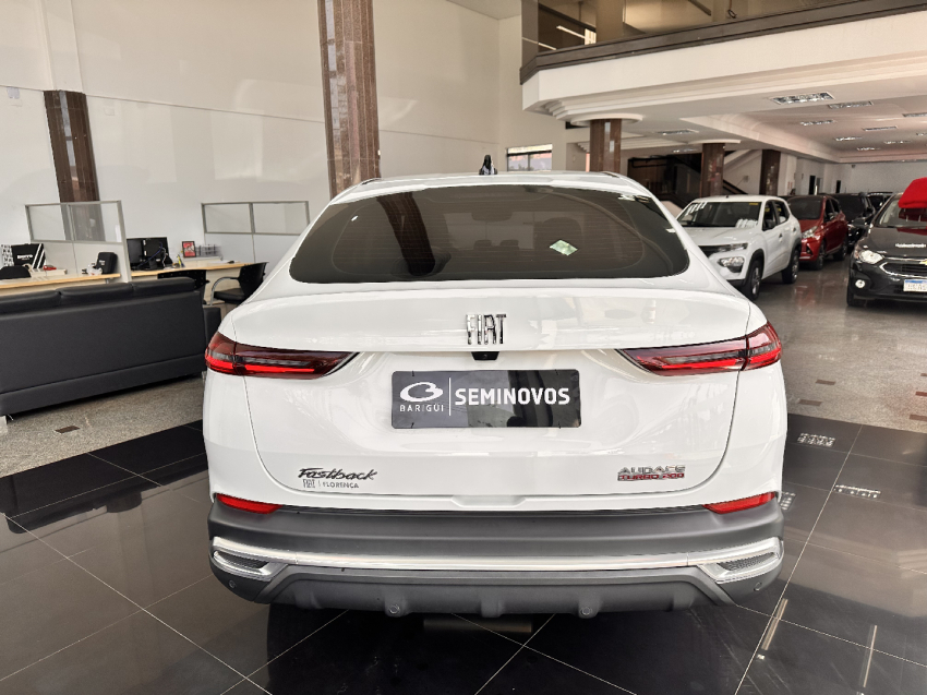 fiat fastback 1.0 turbo 200 flex audace cvt 4p automatico 2023