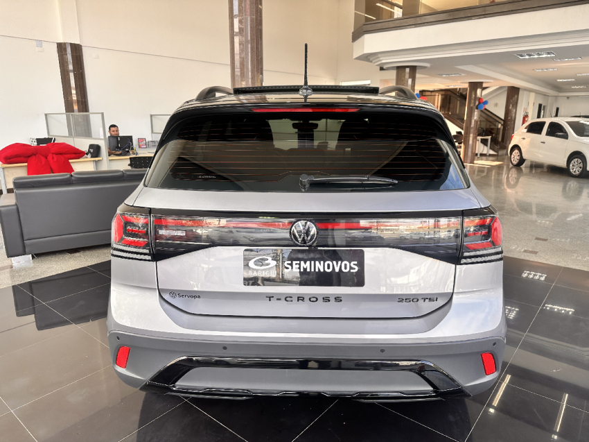 volkswagen t-cross 1.4 250 tsi total flex highline automatico 4p 2025