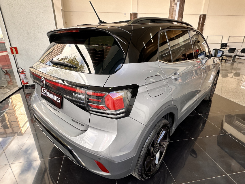 volkswagen t-cross 1.4 250 tsi total flex highline automatico 4p 2025