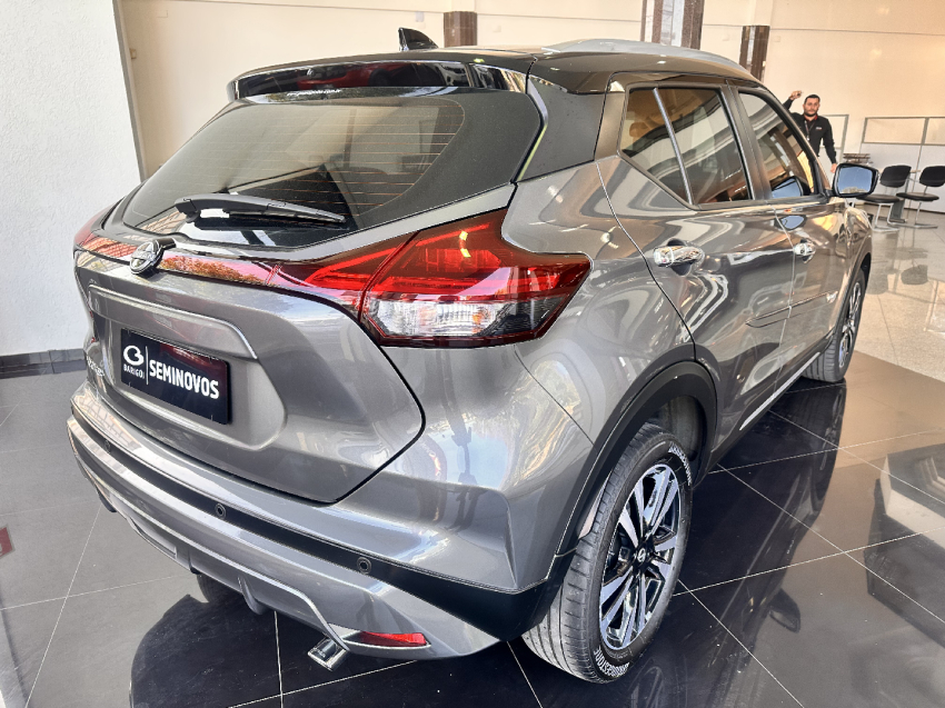 nissan kicks 1.6 16v flexstart exclusive xtronic flex 4p automatico 2023