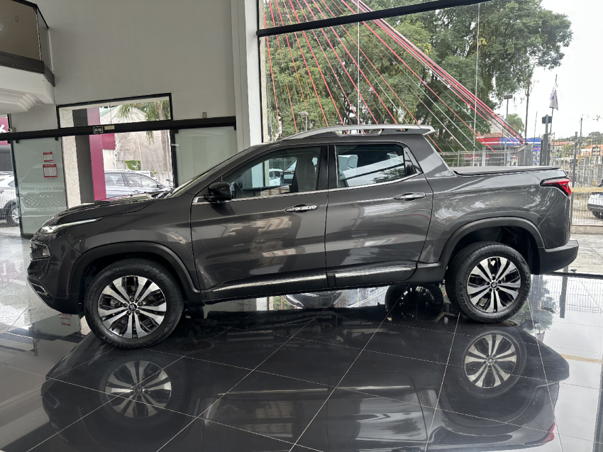 fiat toro 1.3 turbo 270 flex volcano at6 4p automatico 20233