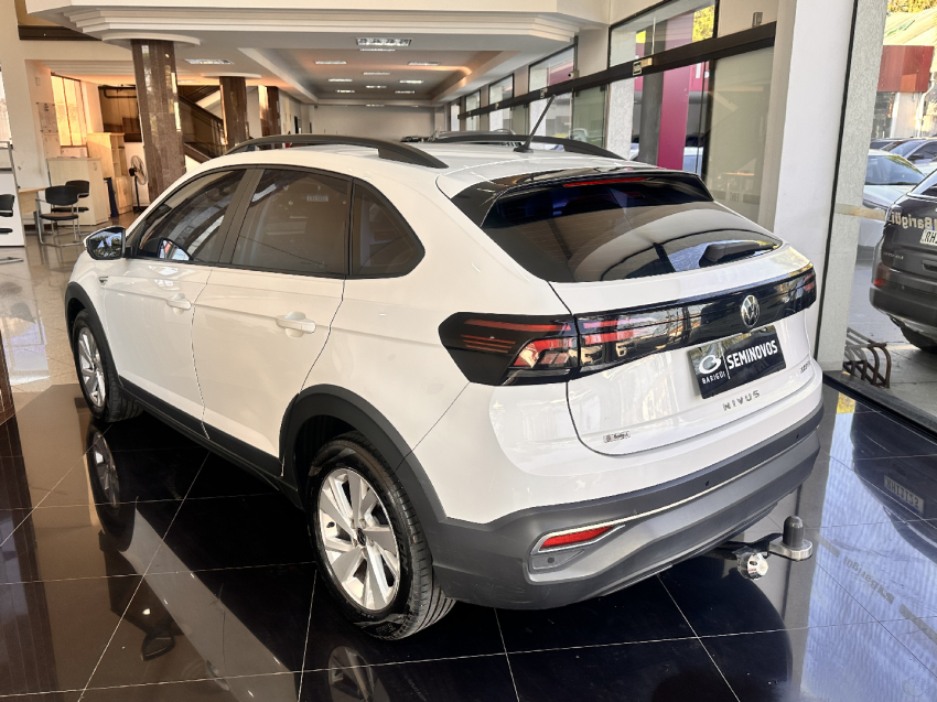 volkswagen nivus 1.0 200 tsi total flex comfortline automatico 4p 2023