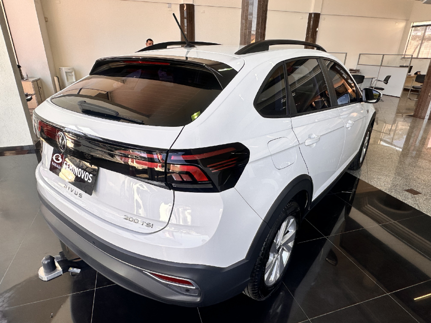 volkswagen nivus 1.0 200 tsi total flex comfortline automatico 4p 2023
