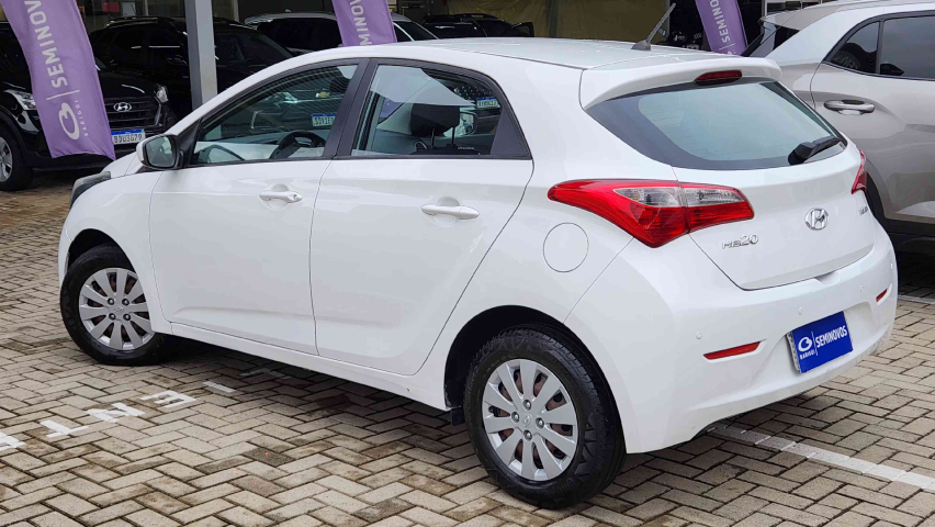 hyundai hb20 1.6 comfort plus 16v flex 4p manual 2015