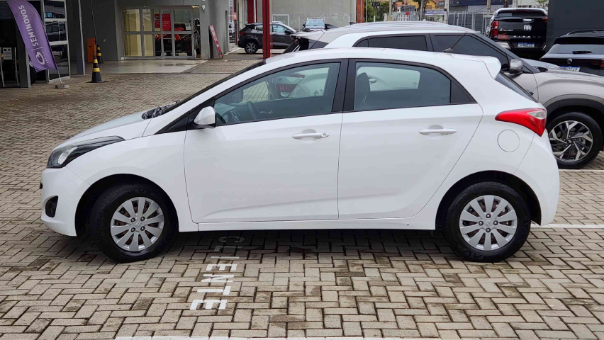 hyundai hb20 1.6 comfort plus 16v flex 4p manual 2015