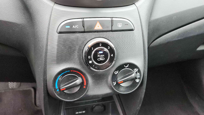 hyundai hb20 1.6 comfort plus 16v flex 4p manual 2015