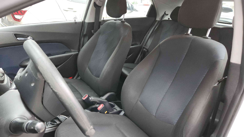 hyundai hb20 1.6 comfort plus 16v flex 4p manual 2015