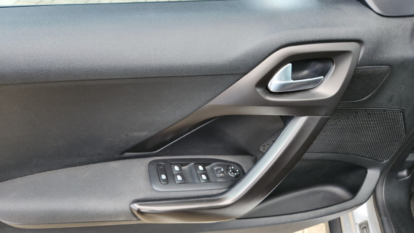 peugeot 2008 1.6 16v flex griffe 4p automatico 201914