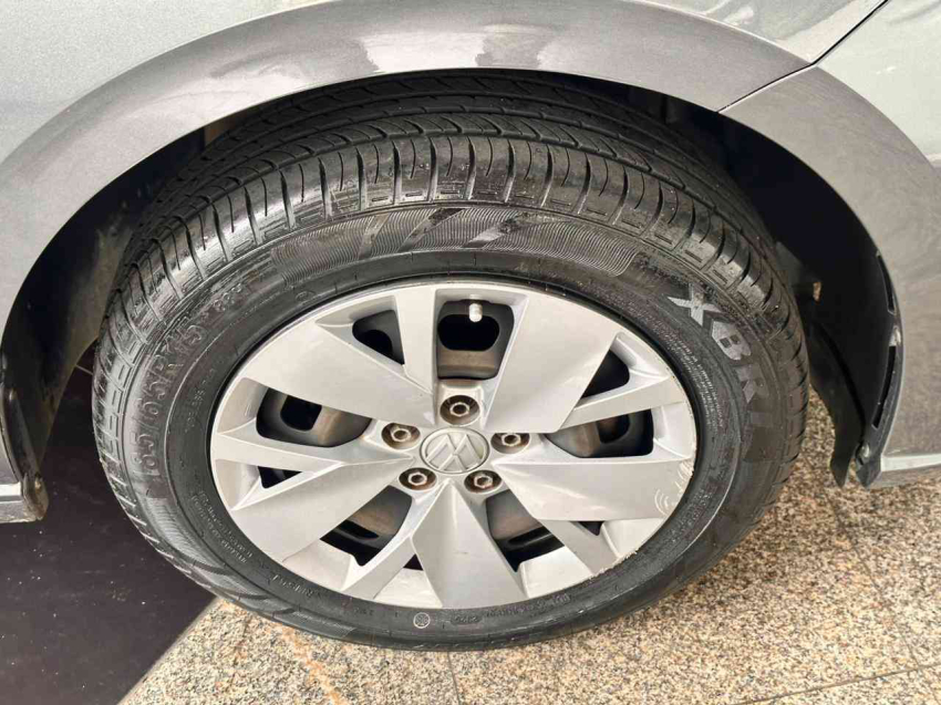 volkswagen polo 1.0 mpi total flex manual 4p 2023