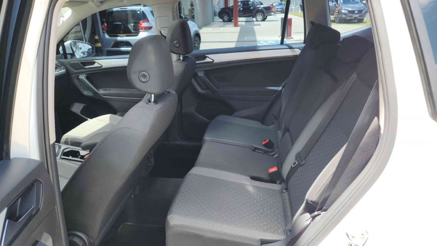 volkswagen tiguan 1.4 250 tsi total flex allspace comfortline tiptronic 4p semiautomatico 201812