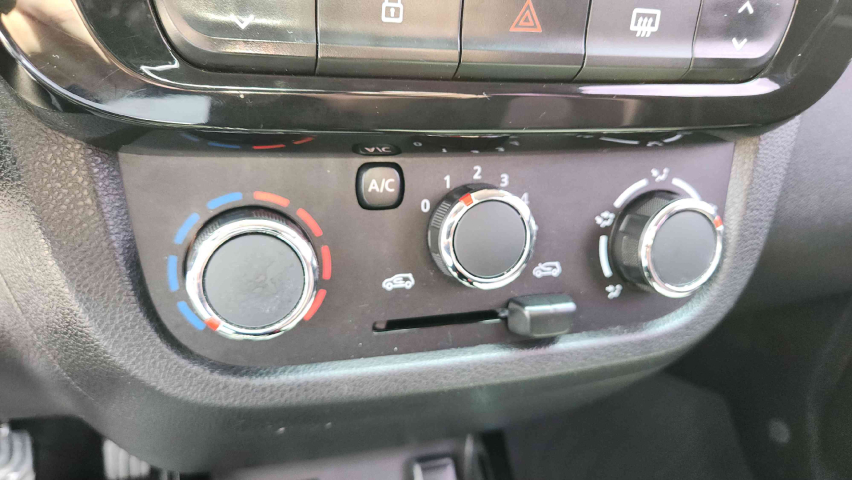 renault kwid 1.0 12v sce flex outsider manual 4p 202317