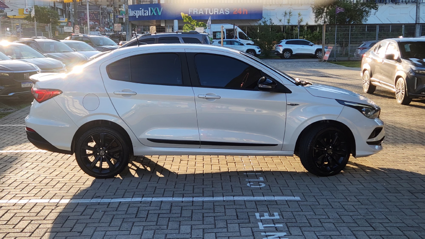 fiat cronos 1.8 e.torq flex hgt at6 4p automatico 20208