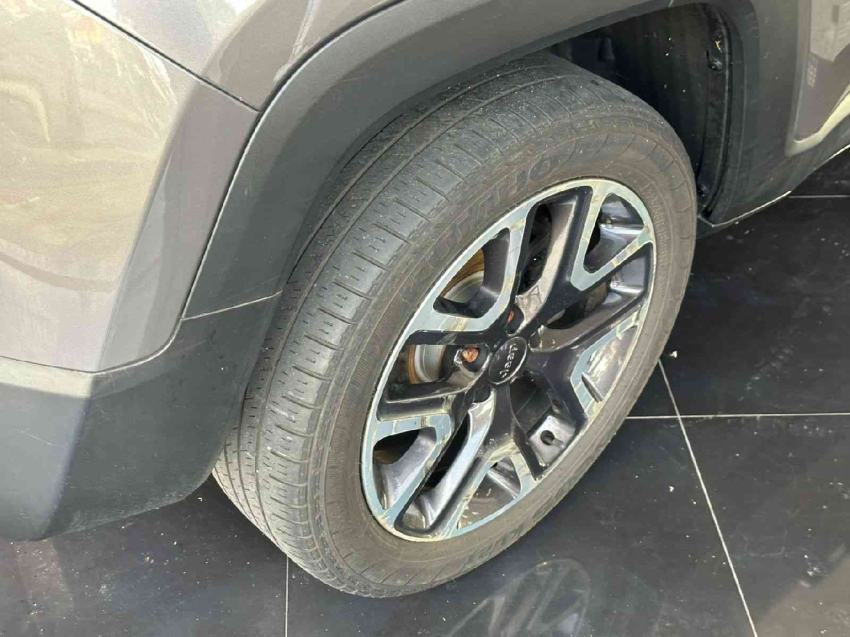 jeep renegade 1.8 16v flex longitude 4p automatico 20219