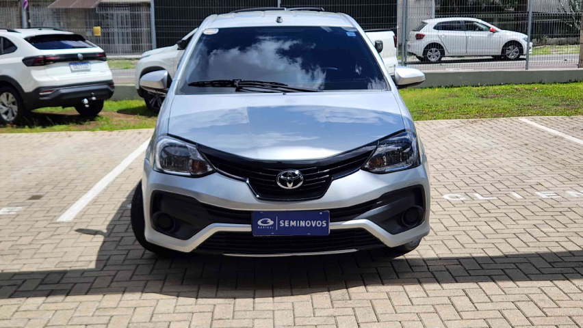 toyota etios 1.3 x 16v flex 4p automatico 20201