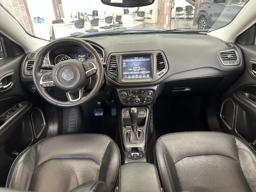 jeep compass 2.0 16v flex longitude automatico 4p 201810